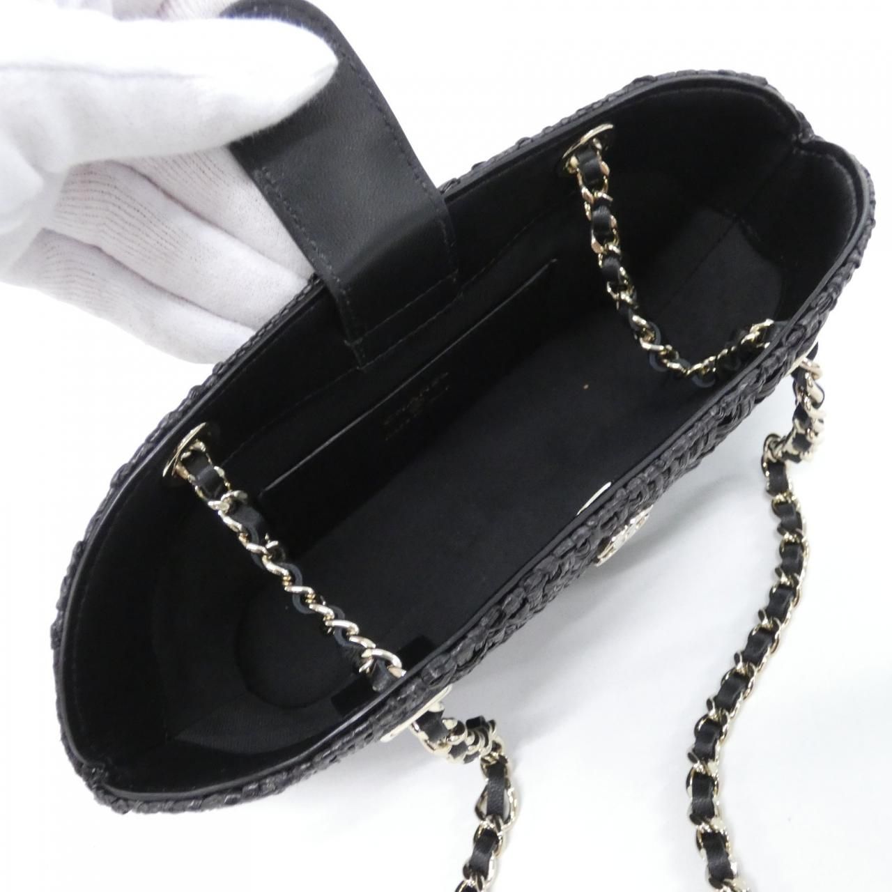 Chanel Timeless Classic Line Chain Clutch — view 7