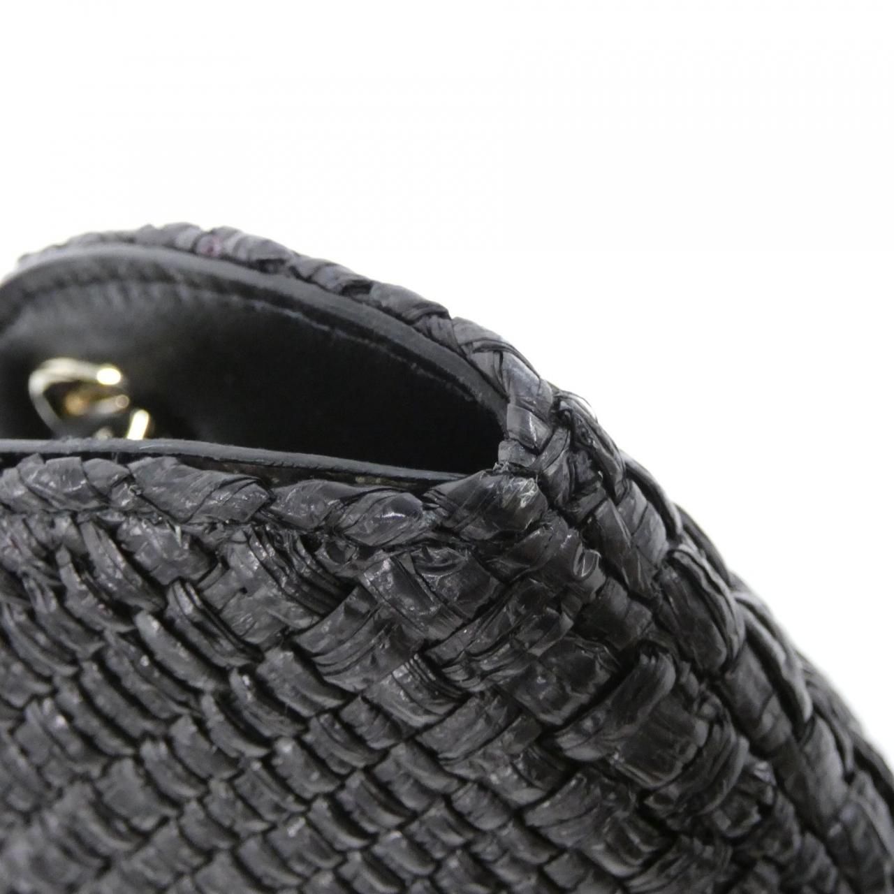 Chanel Timeless Classic Line Chain Clutch — view 5