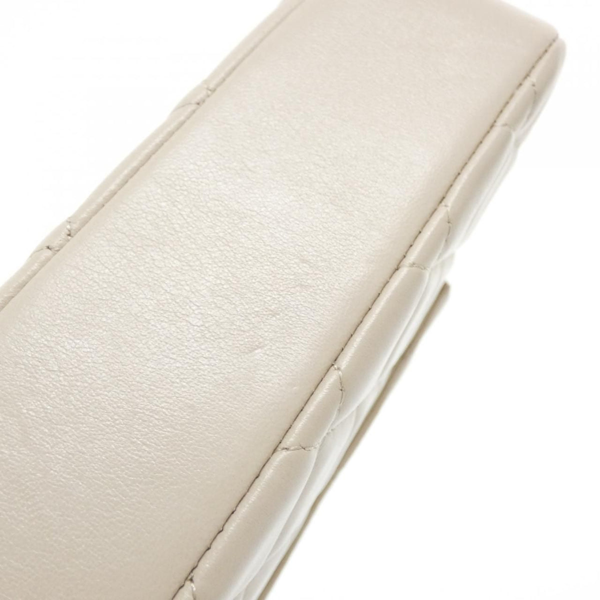 Chanel Shoulder Bag Beige — view 3