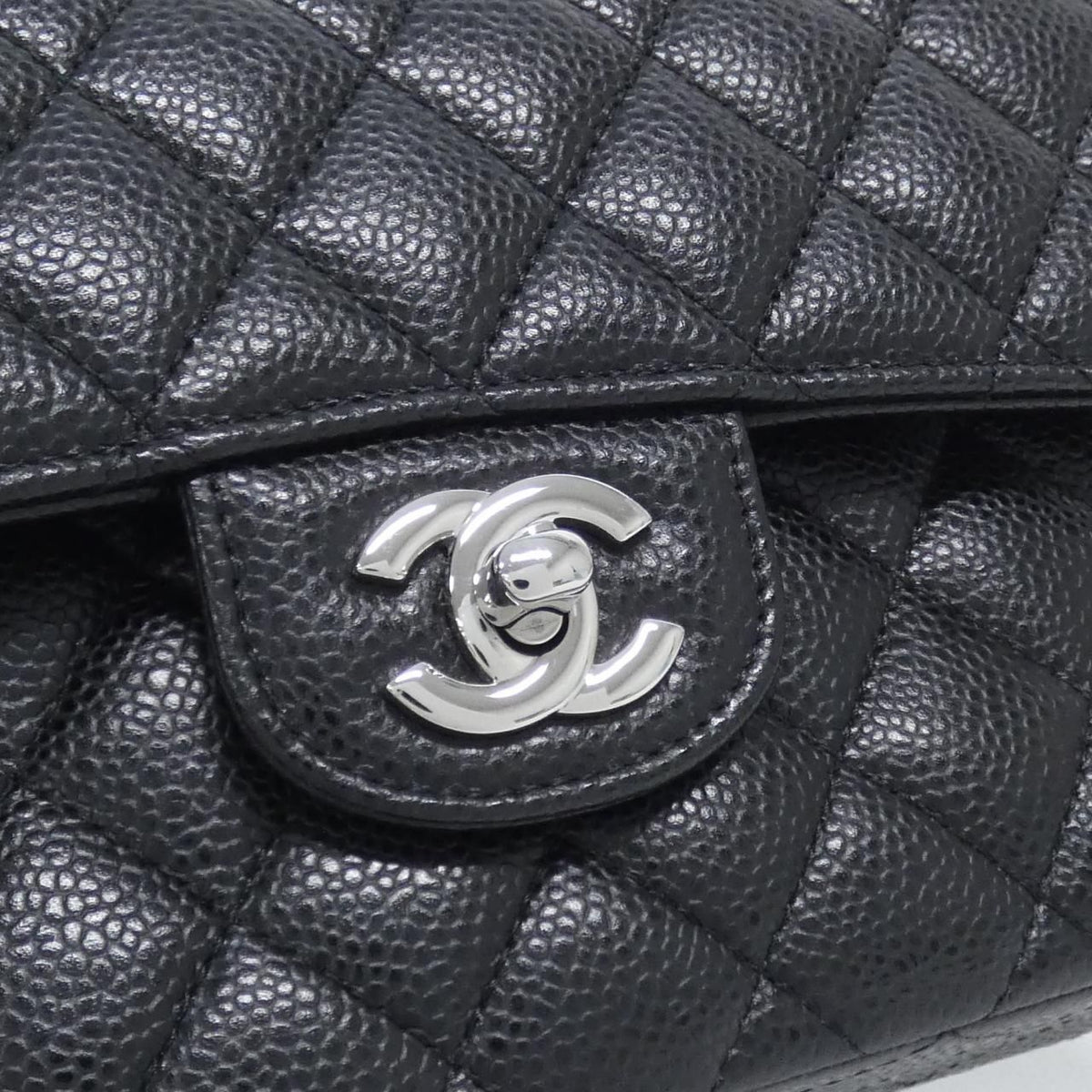 Chanel Shoulder Bag Black — view 4
