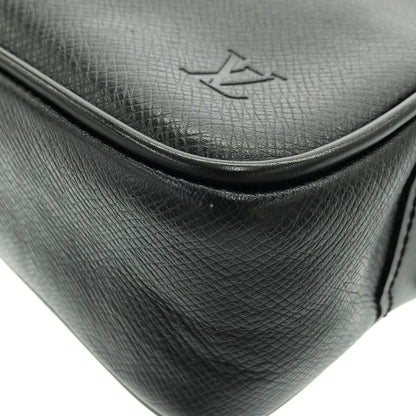 Louis Vuitton Taiga Bag — view 3