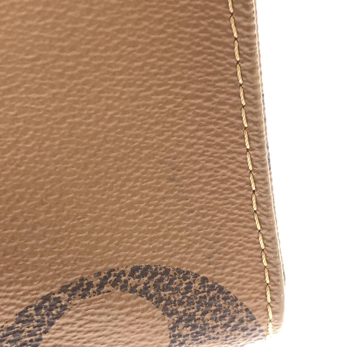 Louis Vuitton Monogram Giant on the Go MM Bag — view 5