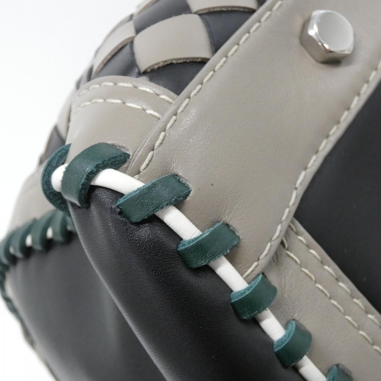 Bottega Veneta Boston Bag — view 3