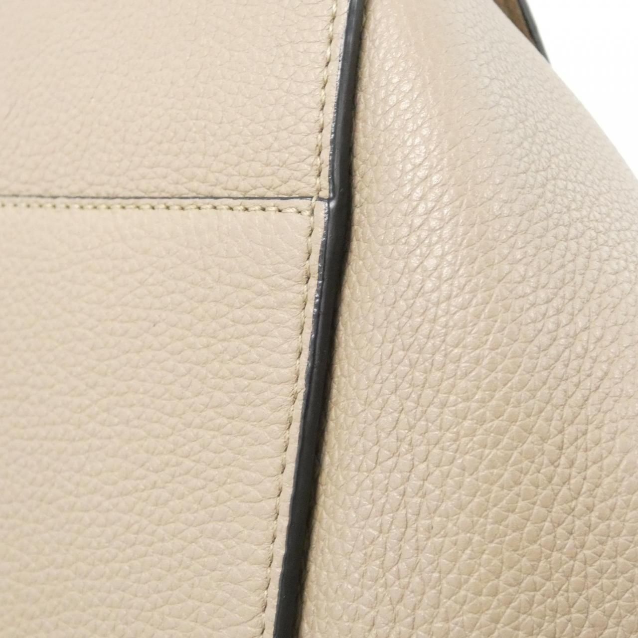 Loewe Hammock Small Shoulder Bag — view 3