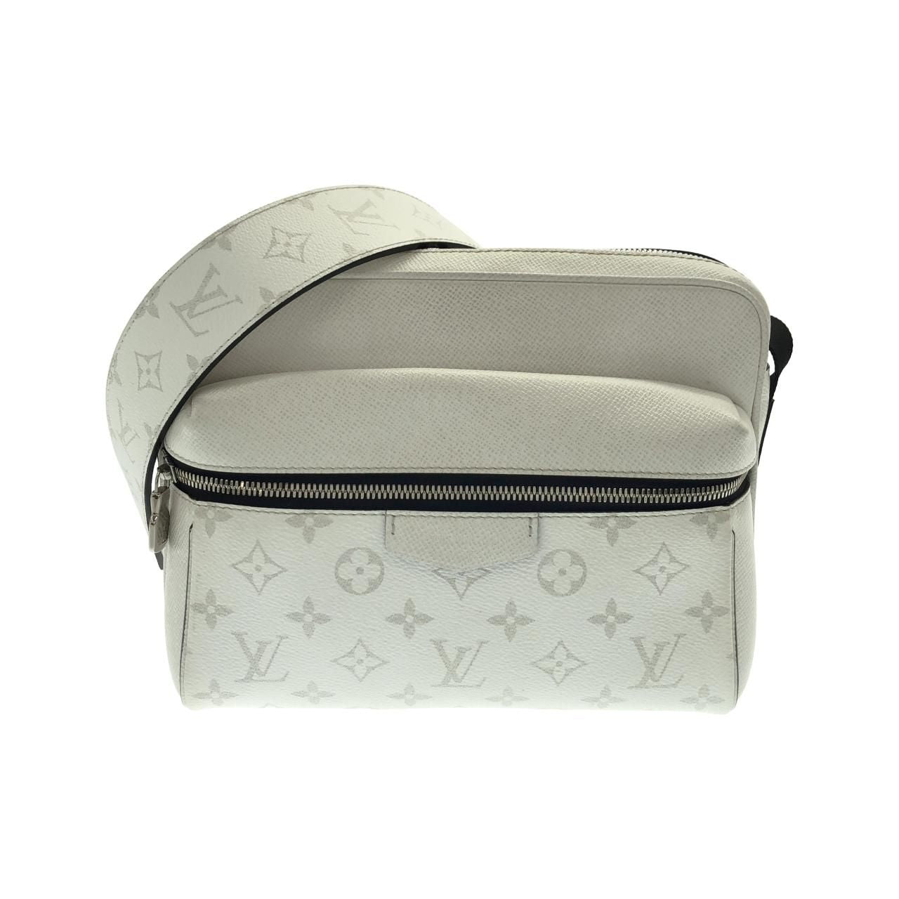 Louis Vuitton Taigarama Outdoor Messenger Shoulder Bag