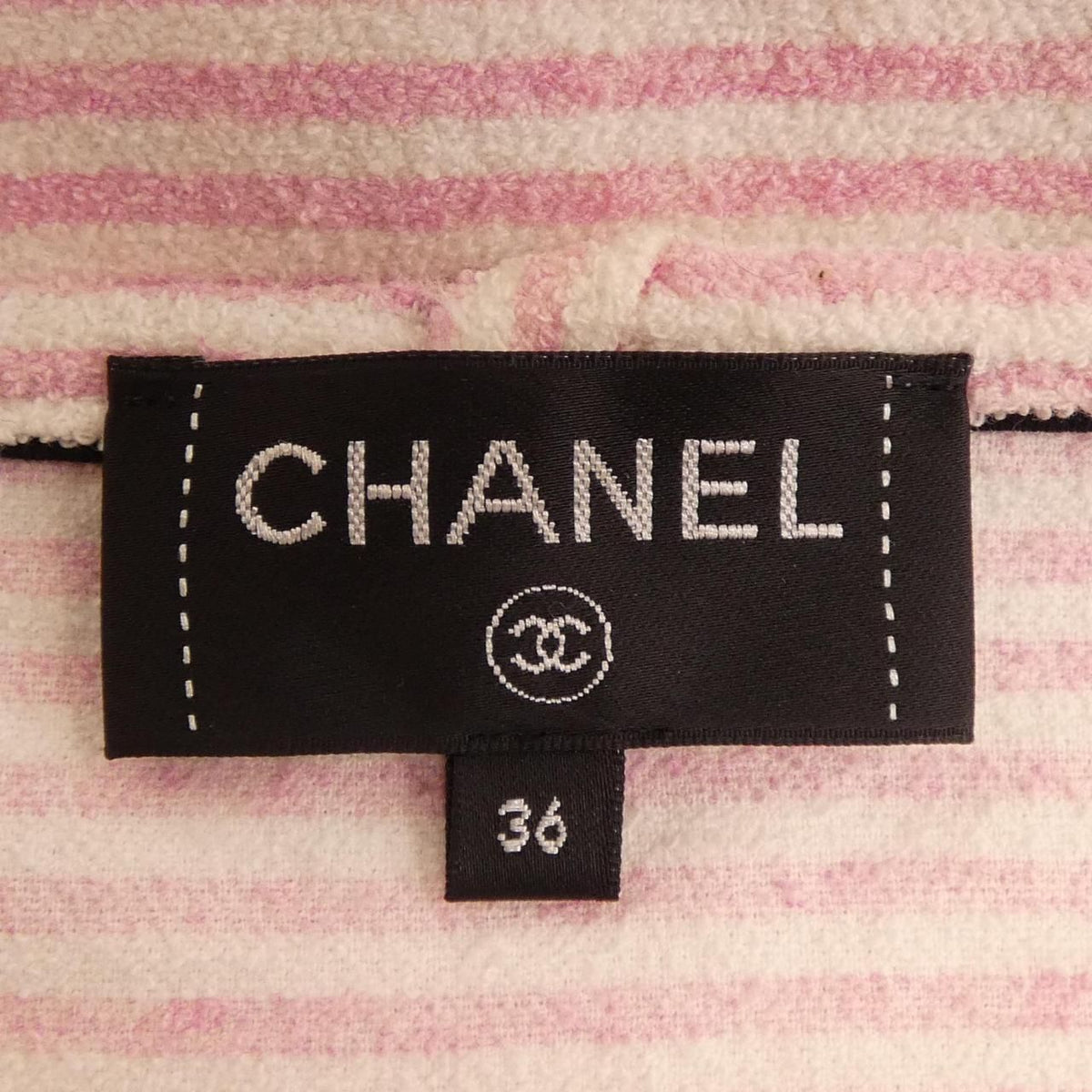 Chanel la Pausa 19C T-Shirt — view 5