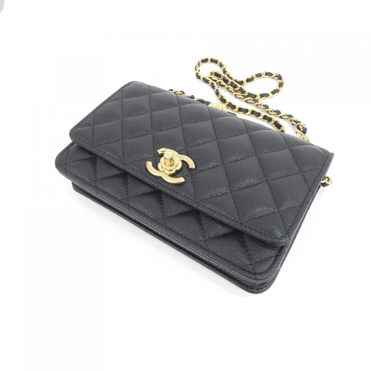 Chanel Chain Wallet Shoulder Bag — view 3
