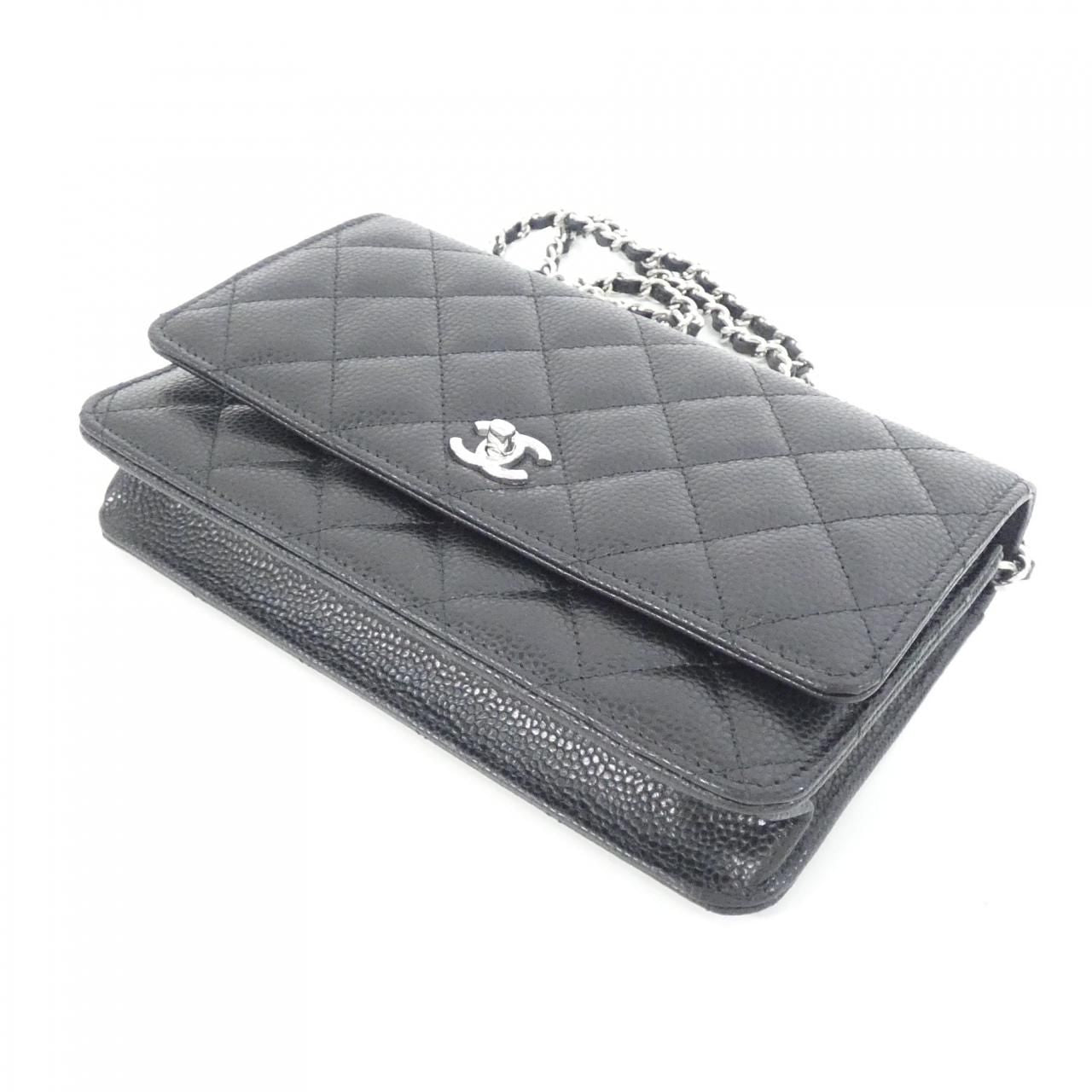 Chanel Chain Wallet Shoulder Bag — view 3