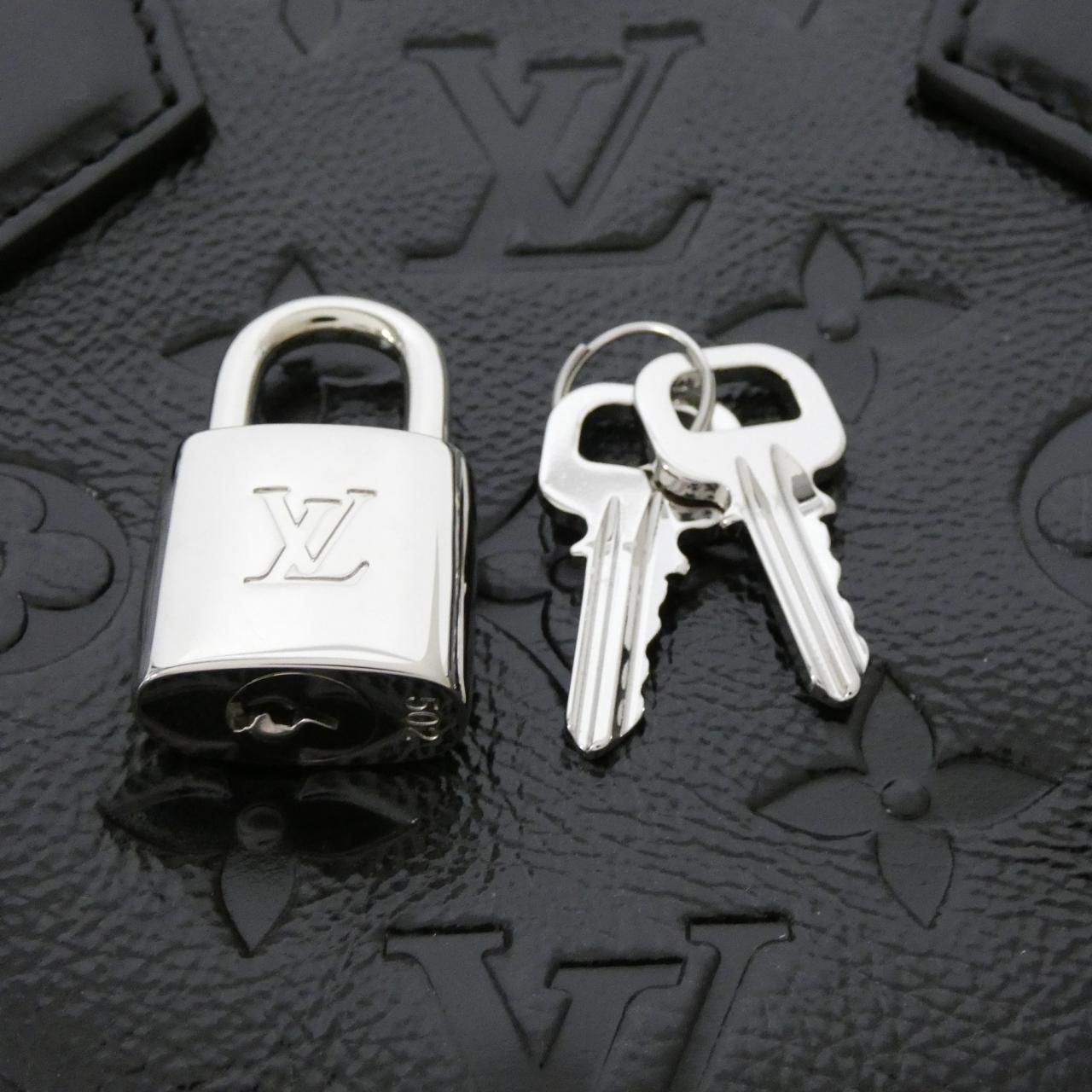 Louis Vuitton Monogram Saga Speedy Trunk 20 Bag — view 4