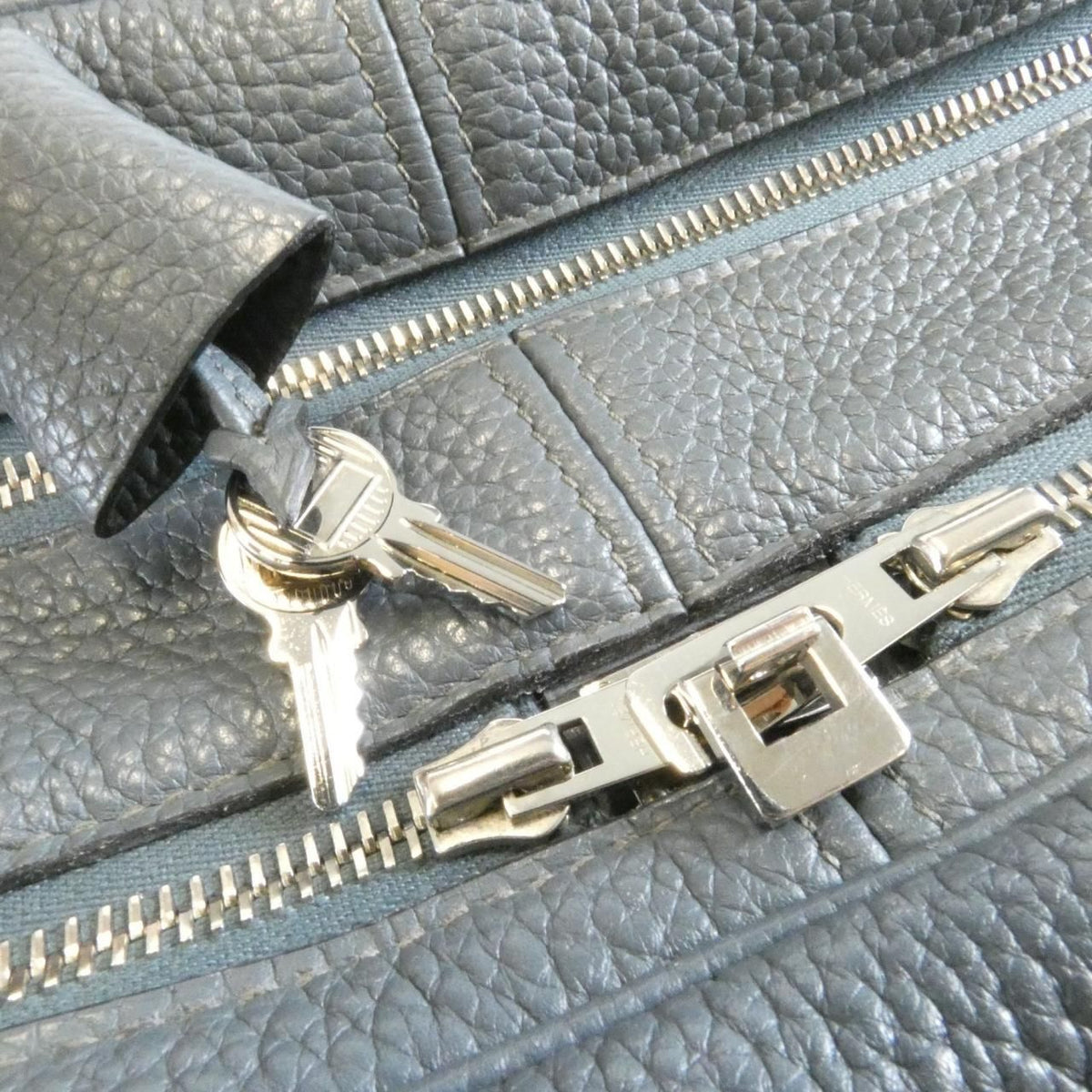 Hermes Victoria 2 Bag — view 3