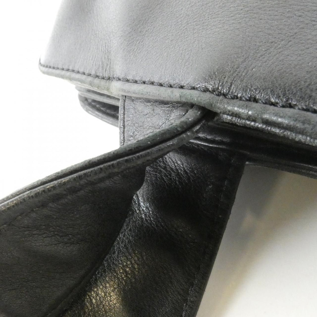 Chanel Bag Handbag Black — view 8