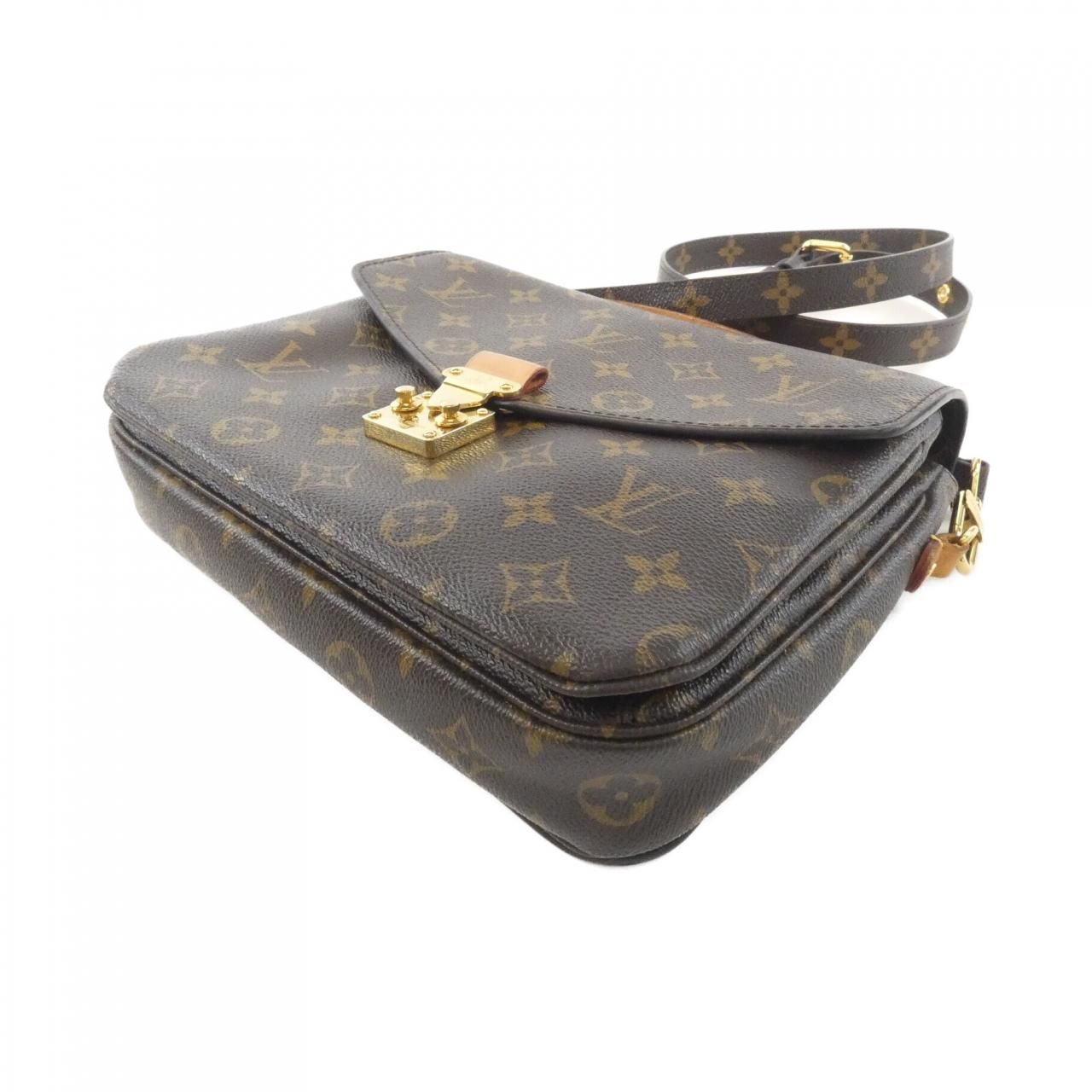 Louis Vuitton Monogram Pochette Metis MM Bag — view 3