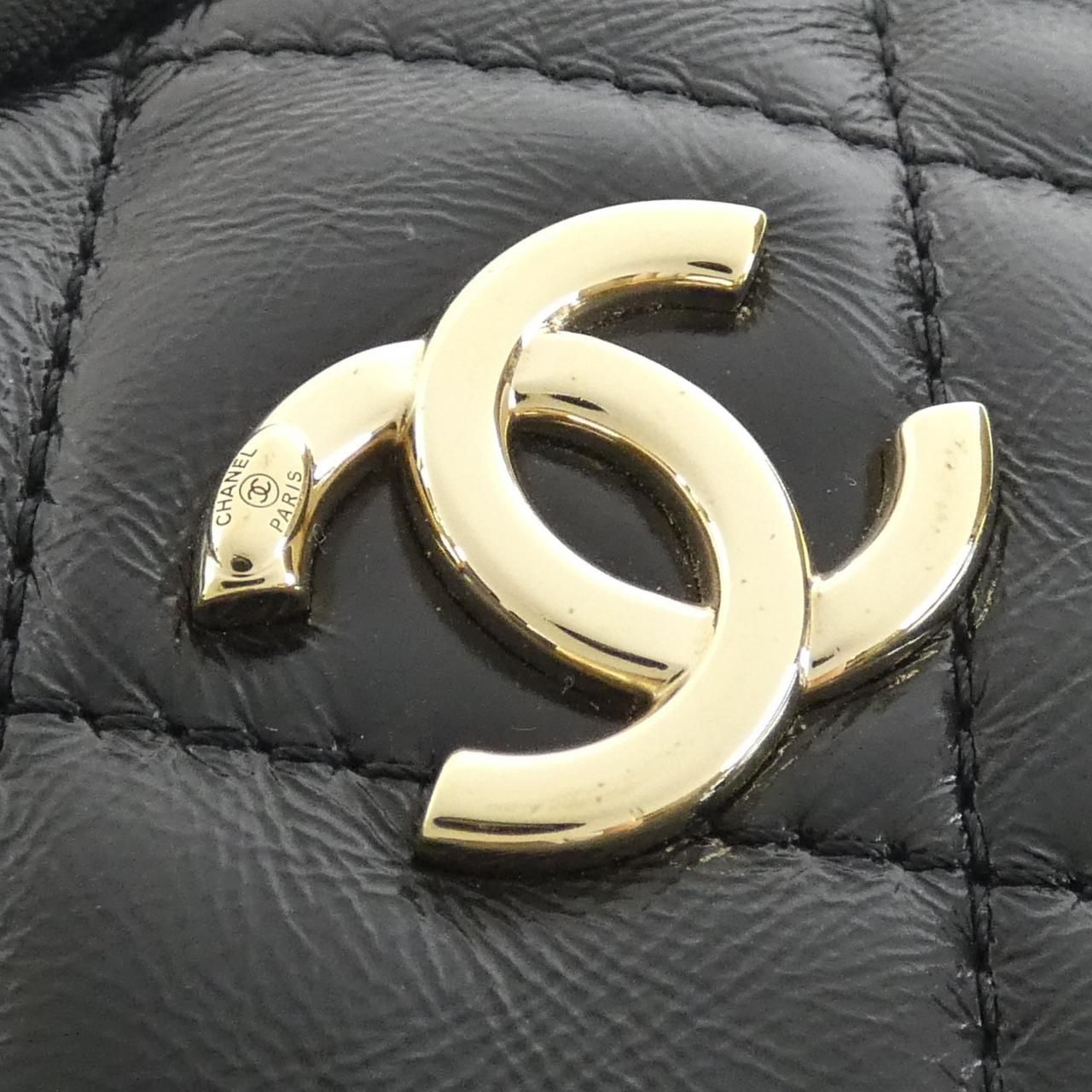 Chanel Bag Handbag Black — view 6