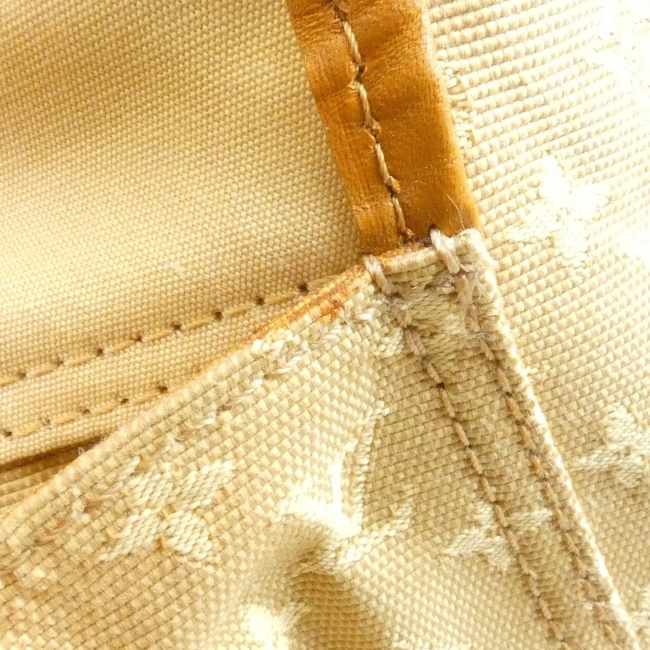 Louis Vuitton Monogram Mini Besace Marie Kate Shoulder Bag — view 6