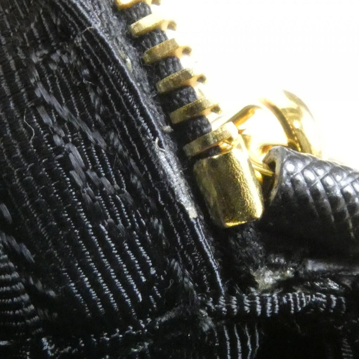 Prada Shoulder Bag Gold — view 7