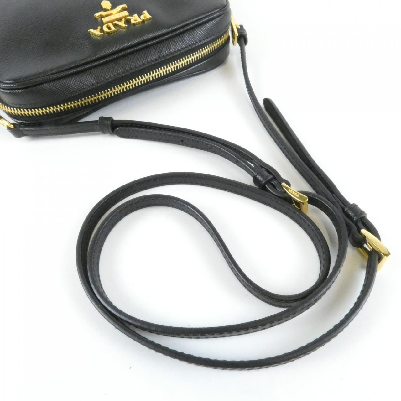 Prada Shoulder Bag Gold — view 4