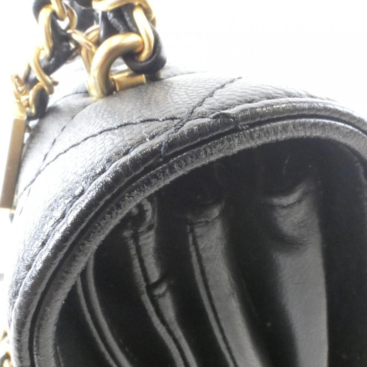 Chanel Bag Handbag Black — view 4
