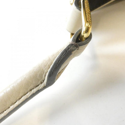 Louis Vuitton Mahina L Shoulder Bag — view 8