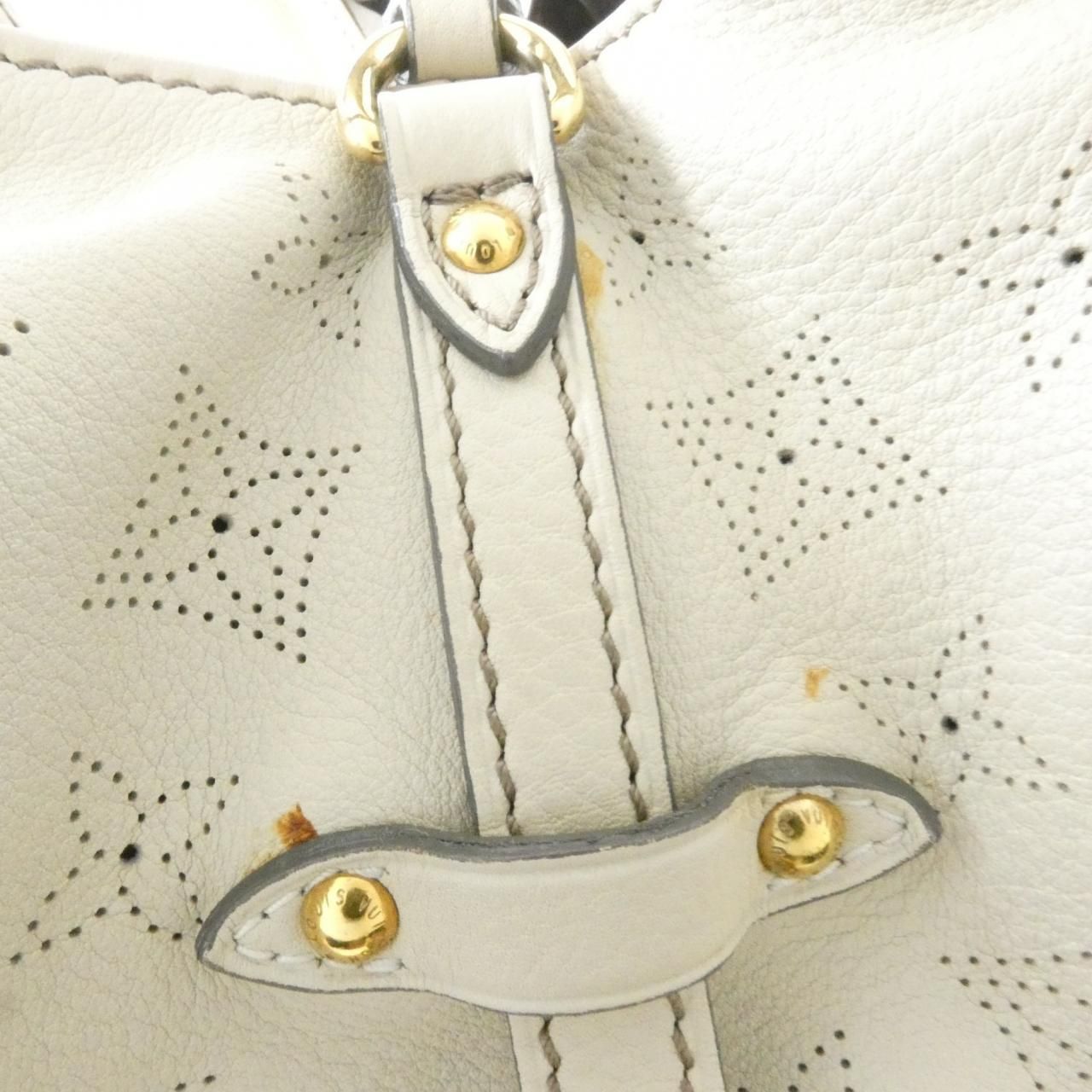 Louis Vuitton Mahina L Shoulder Bag — view 6