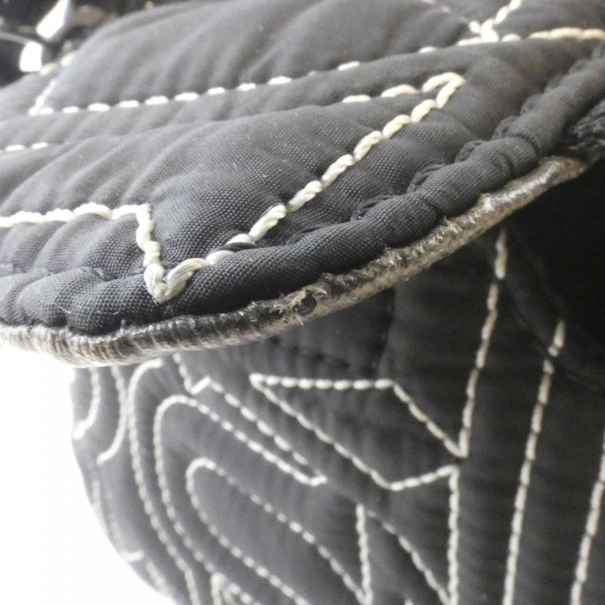 Louis Vuitton LV Snow Dopp Kit Pouch — view 4