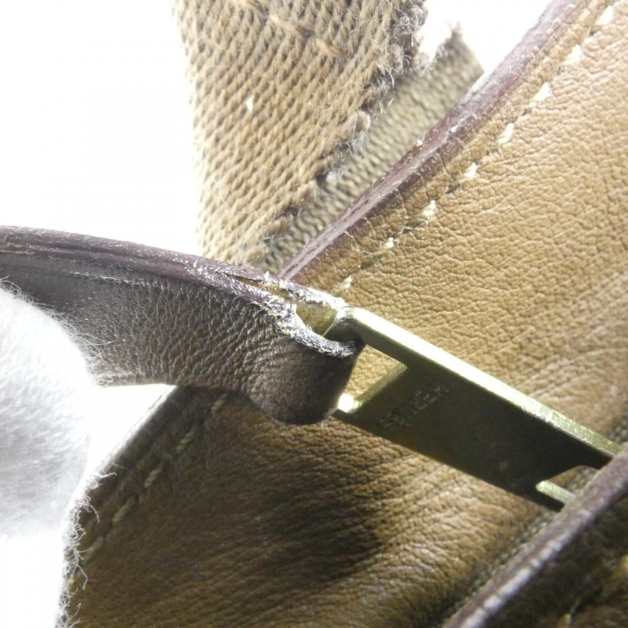 Hermes Caravan Horizontal PM Bag — view 7
