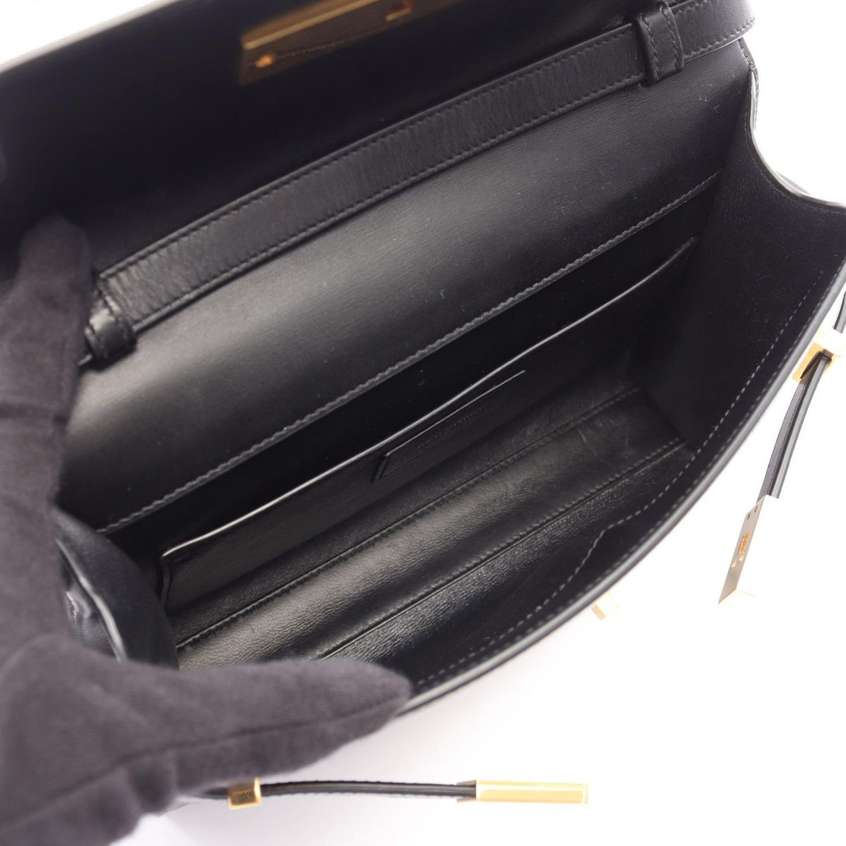 Saint Laurent Paris Shoulder Bag Manhattan Small Black Leather — view 3