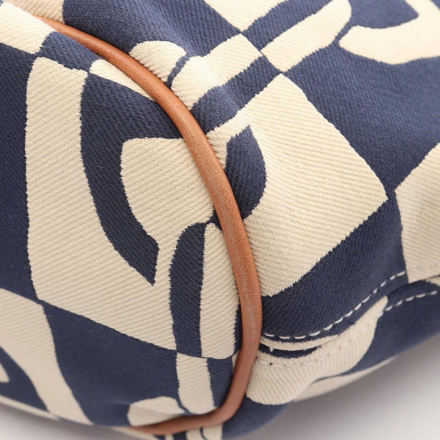 Hermes Tote Panier de Plage PM Chaine D'ancre Off White Navy Canvas — view 5
