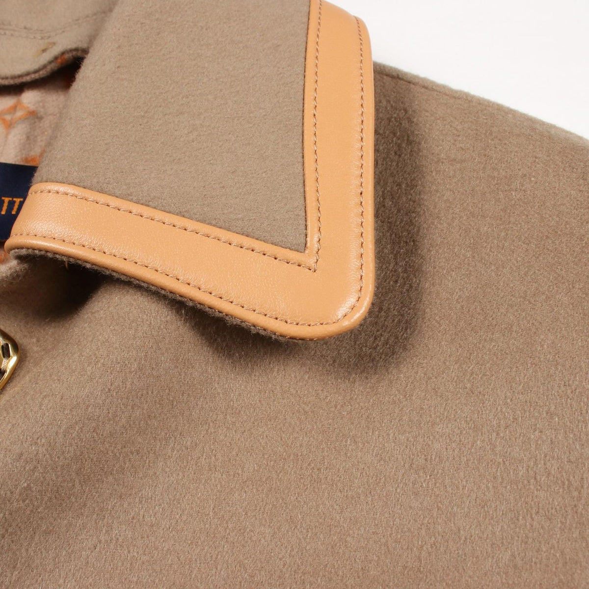 Louis Vuitton Removable Color Double Face Wool Silk Coat — view 7