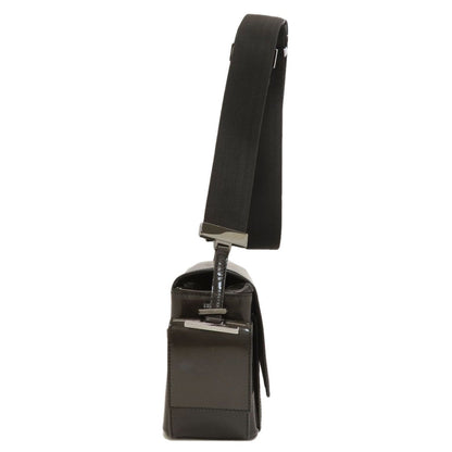 Gucci Logo Shoulder Bag Patent Leather — view 3