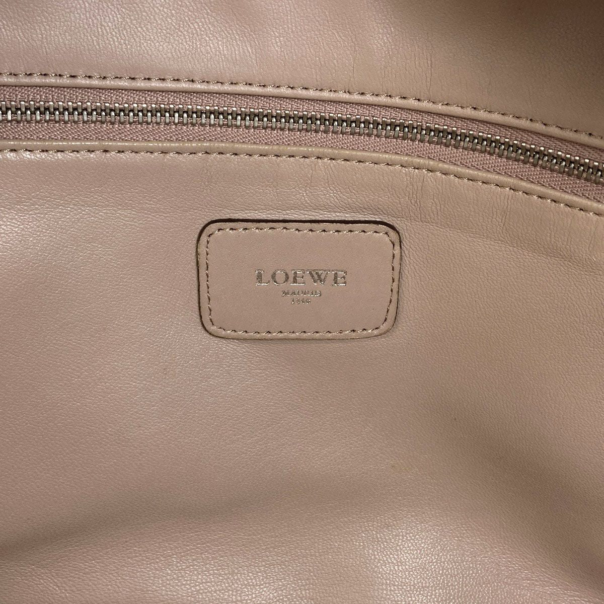 Loewe Amazona Handbag Calfskin — view 6