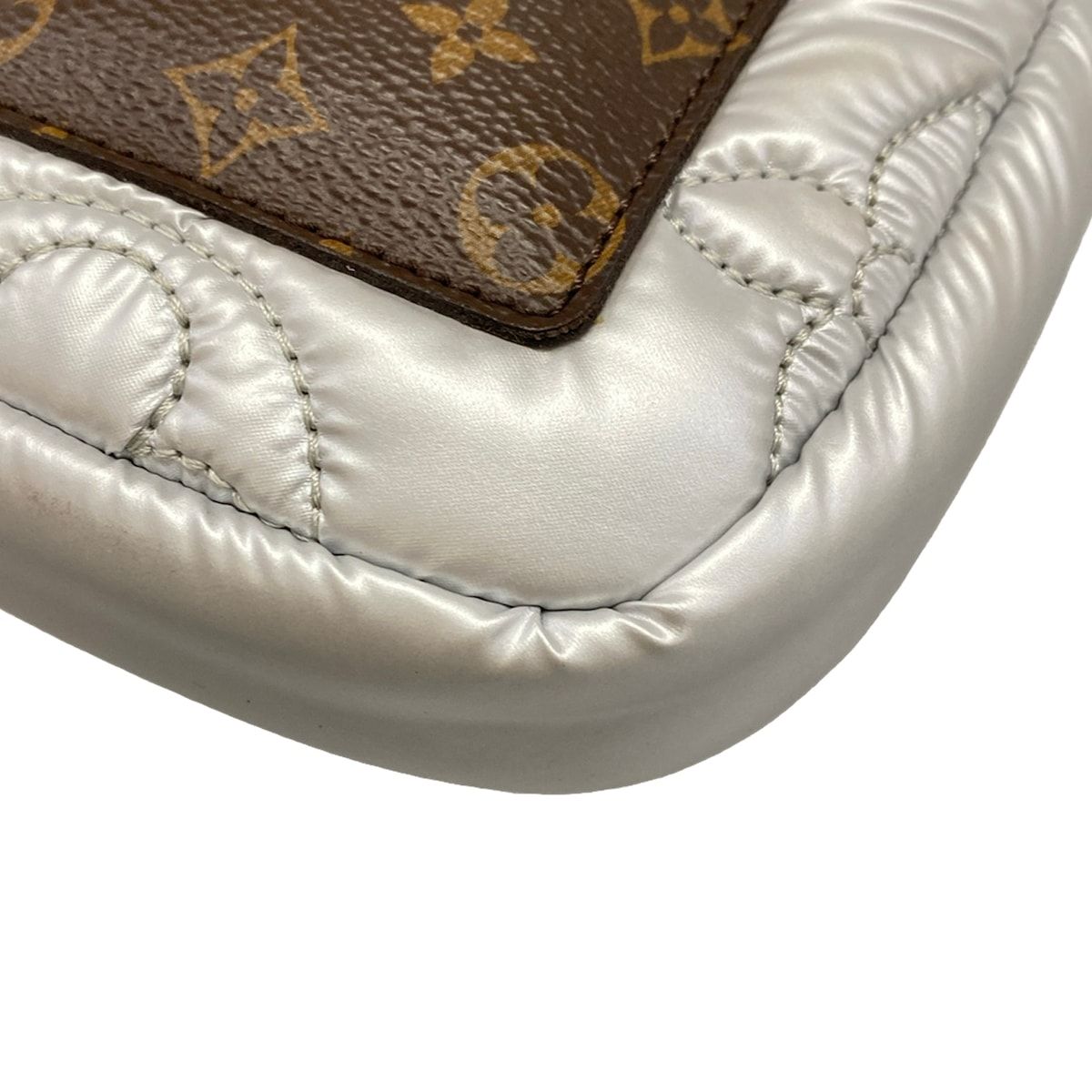 Louis Vuitton Shoulder Bag LV Pillow Phone Pouch Silver — view 6