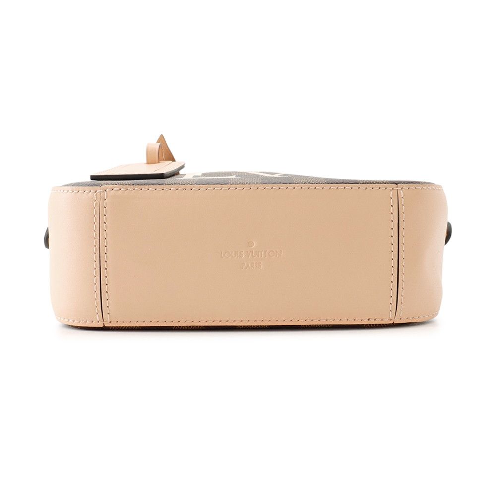 Louis Vuitton Shoulder Pouch Damier Ebene Santa Monica — view 3