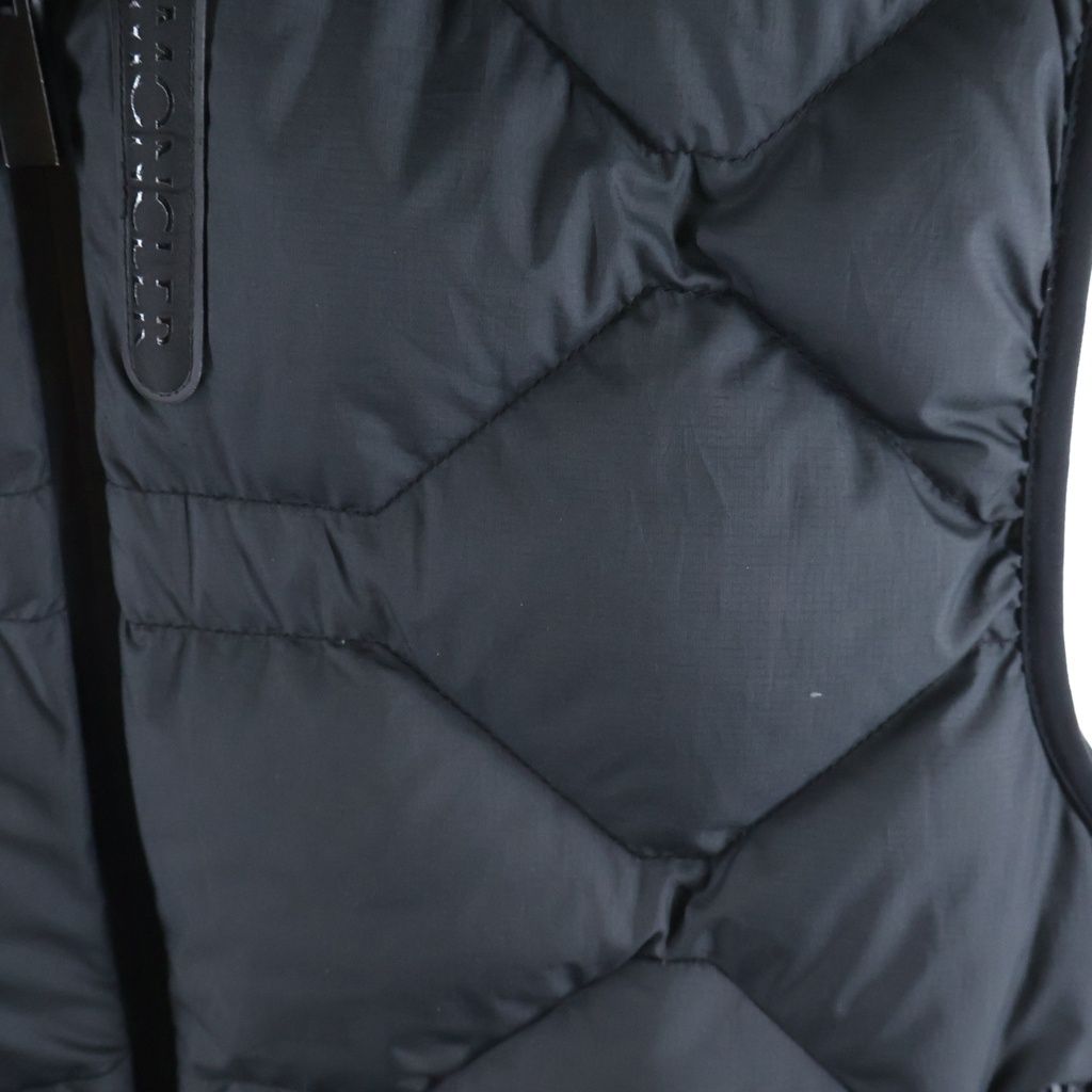Moncler Rubber Logo Print Quilted Down Vest Black — view 5