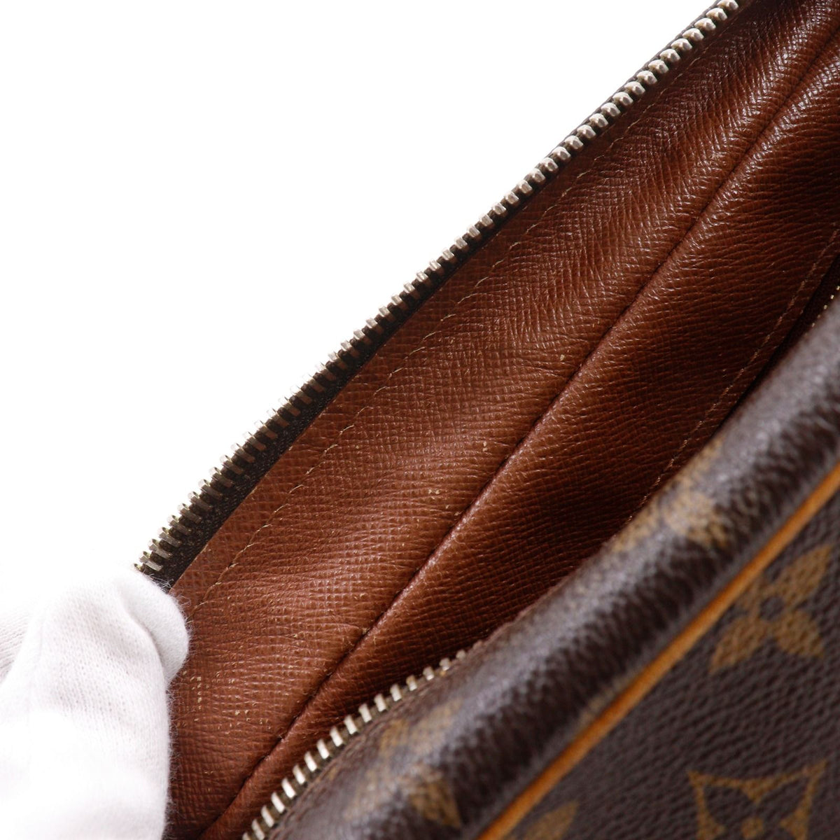 Louis Vuitton Monogram Canvas Brown Shoulder Bag — view 8