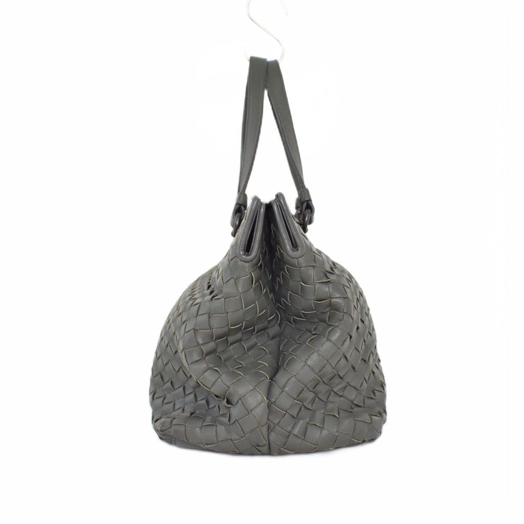 Bottega Veneta Intrecciato Nappa Medium Top Handle Shoulder Bag 2-Way Gray — view 3
