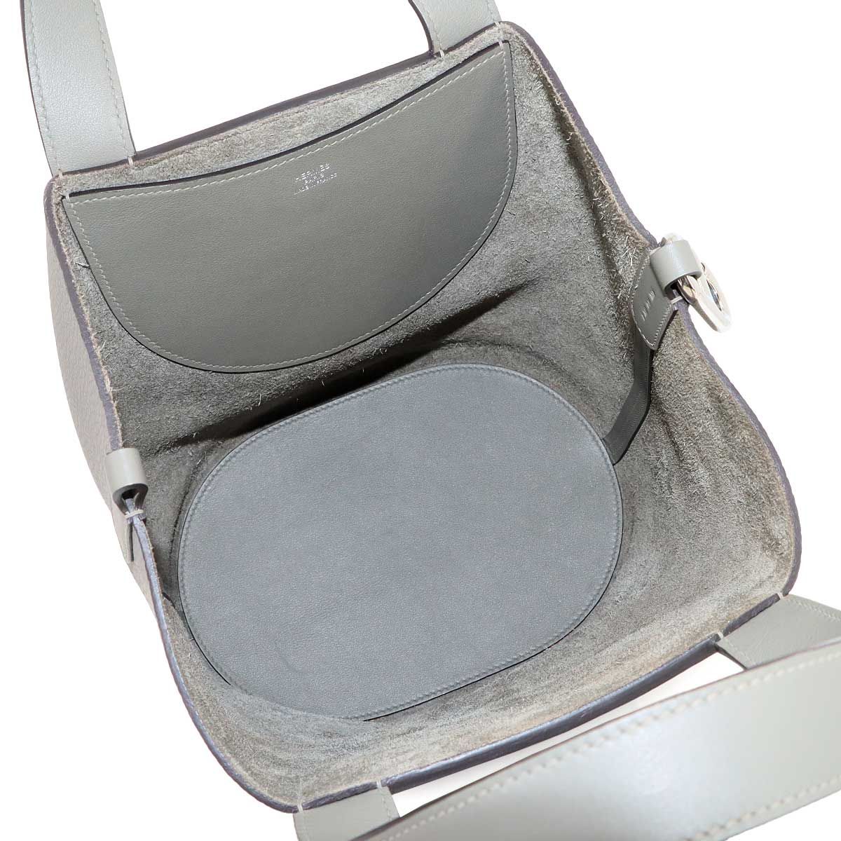 Hermes in the Loop 23 Hand Bag Taurillon Clemence Swift Gris Meyer Silver — view 7