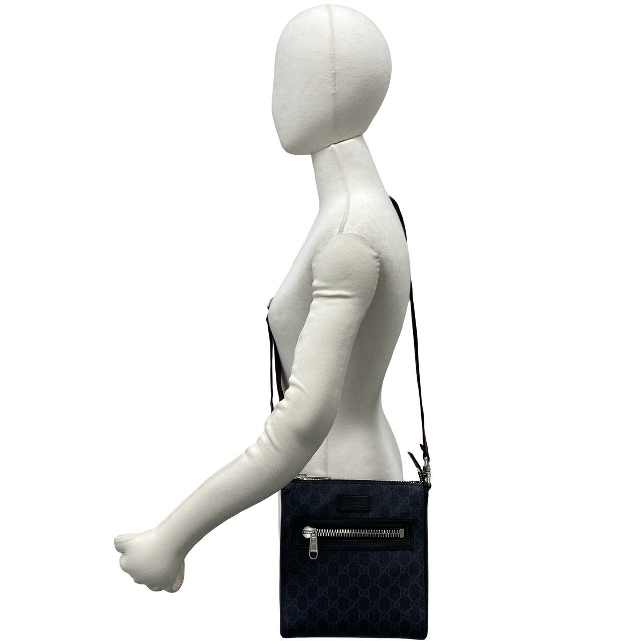 Gucci Sherry Line GG Supreme Small Messenger Leather Polyurethane Shoulder Bag — view 2