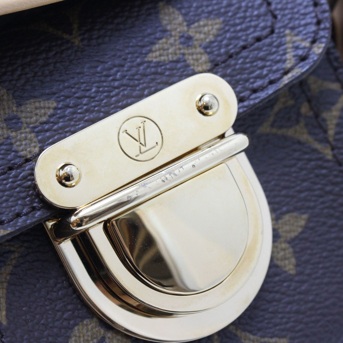 Louis Vuitton Hudson PM Monogram Shoulder Bag Canvas — view 7