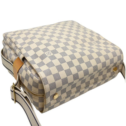 Louis Vuitton Shoulder Bag — view 4