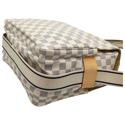 Louis Vuitton Shoulder Bag — view 3