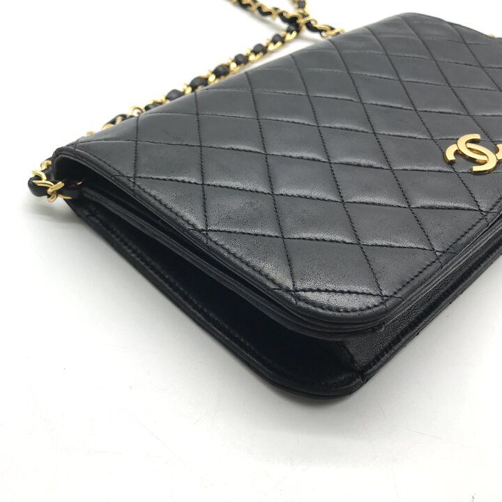 Chanel CC Logo Quilted Push Lock Lambskin Leather Chain Shoulder Bag Black — view 5