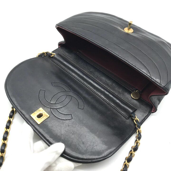 Chanel CC Logo Half Moon Turnlock Leather Chain Shoulder Bag Black — view 7
