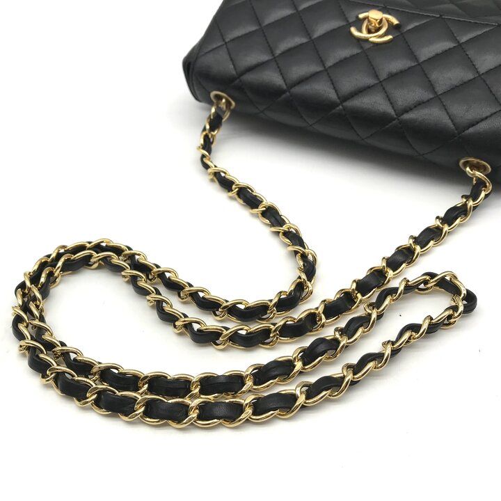 Chanel CC Logo Mini Quilted Turnlock Leather Chain Shoulder Bag Black — view 7
