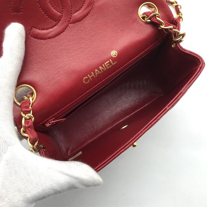 Chanel CC Logo Mini Quilted Chain Shoulder Bag Lambskin Red Turnlock — view 8