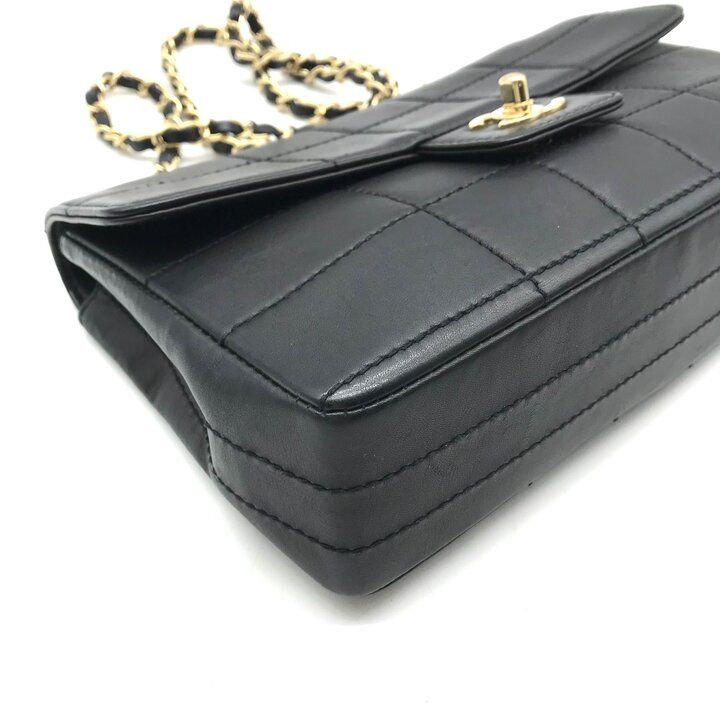 Chanel CC Logo Choco Bar Turnlock Leather Chain Shoulder Bag Black — view 5