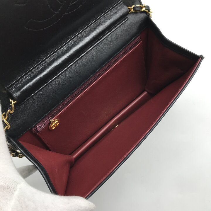 Chanel CC Logo Quilted Chain Shoulder Bag Push Lock Lambskin Black — view 8
