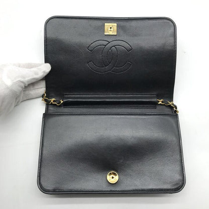 Chanel CC Logo Quilted Chain Shoulder Bag Push Lock Lambskin Black — view 7