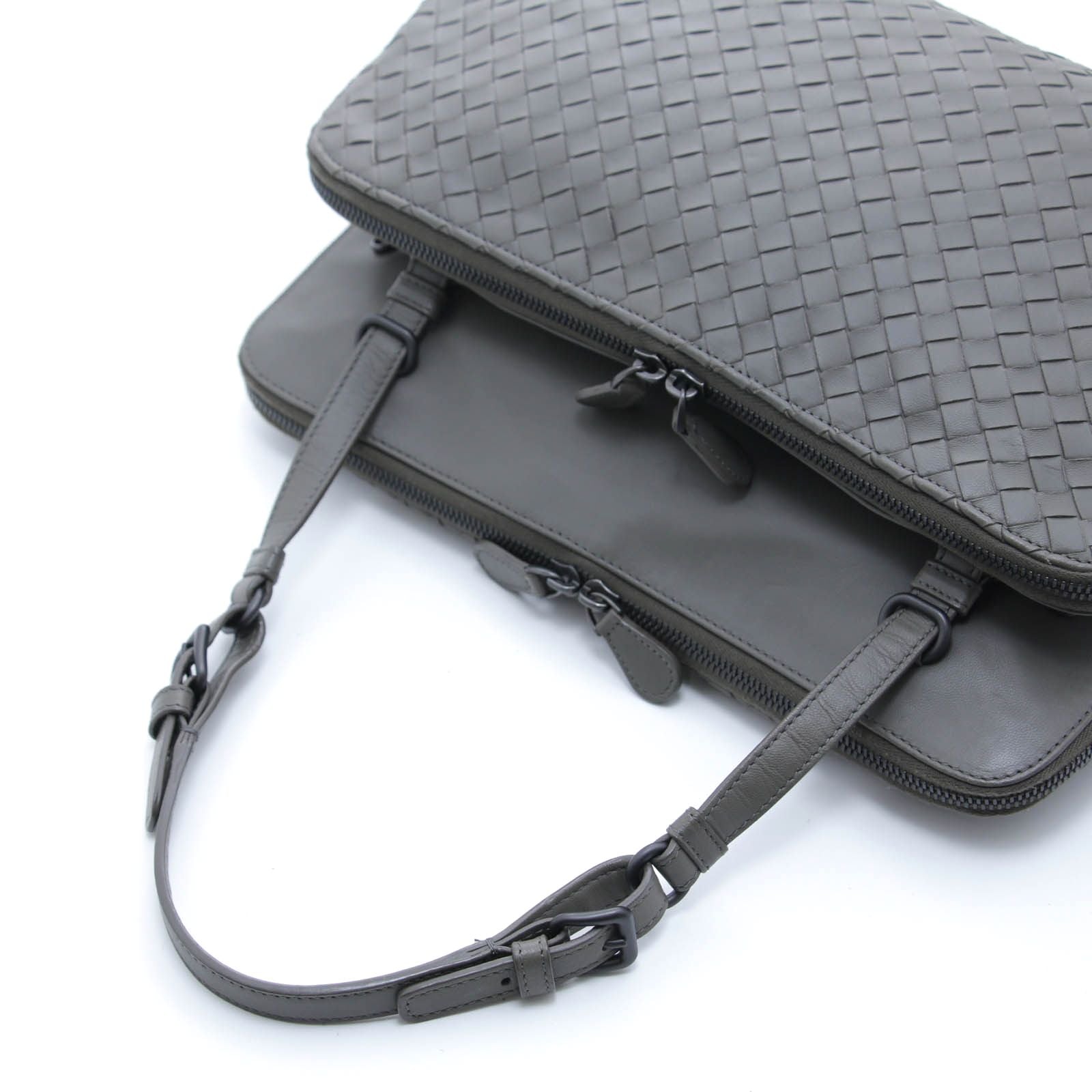Bottega Veneta Intrecciato Handbag Khaki Leather — view 4