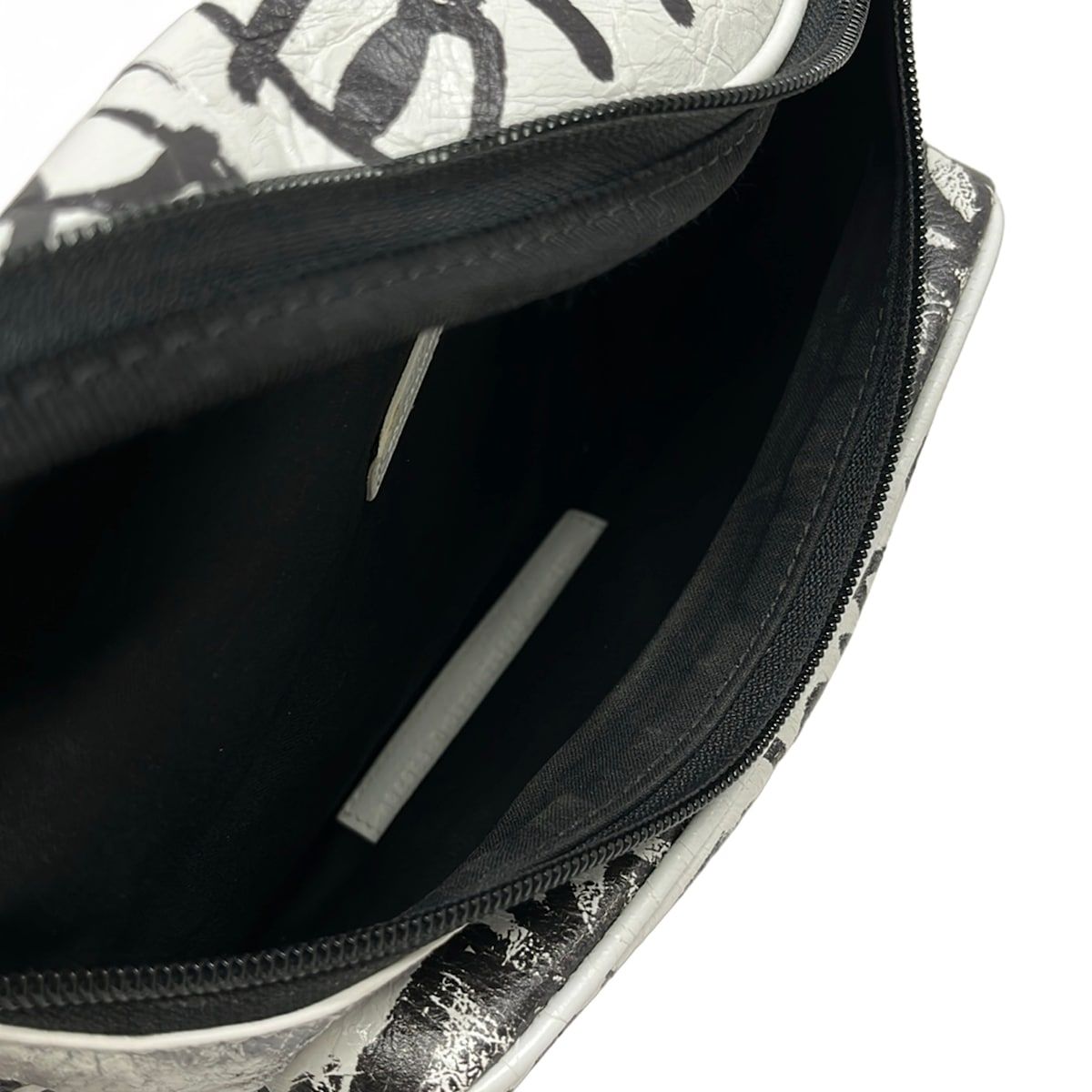 Balenciaga Waist Pouch Explorer Belt Pack White Black Leather — view 7