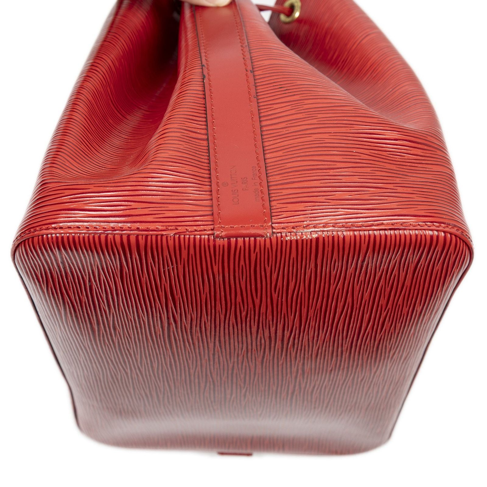 Louis Vuitton Noe Red Epi Bucket Bag — view 8